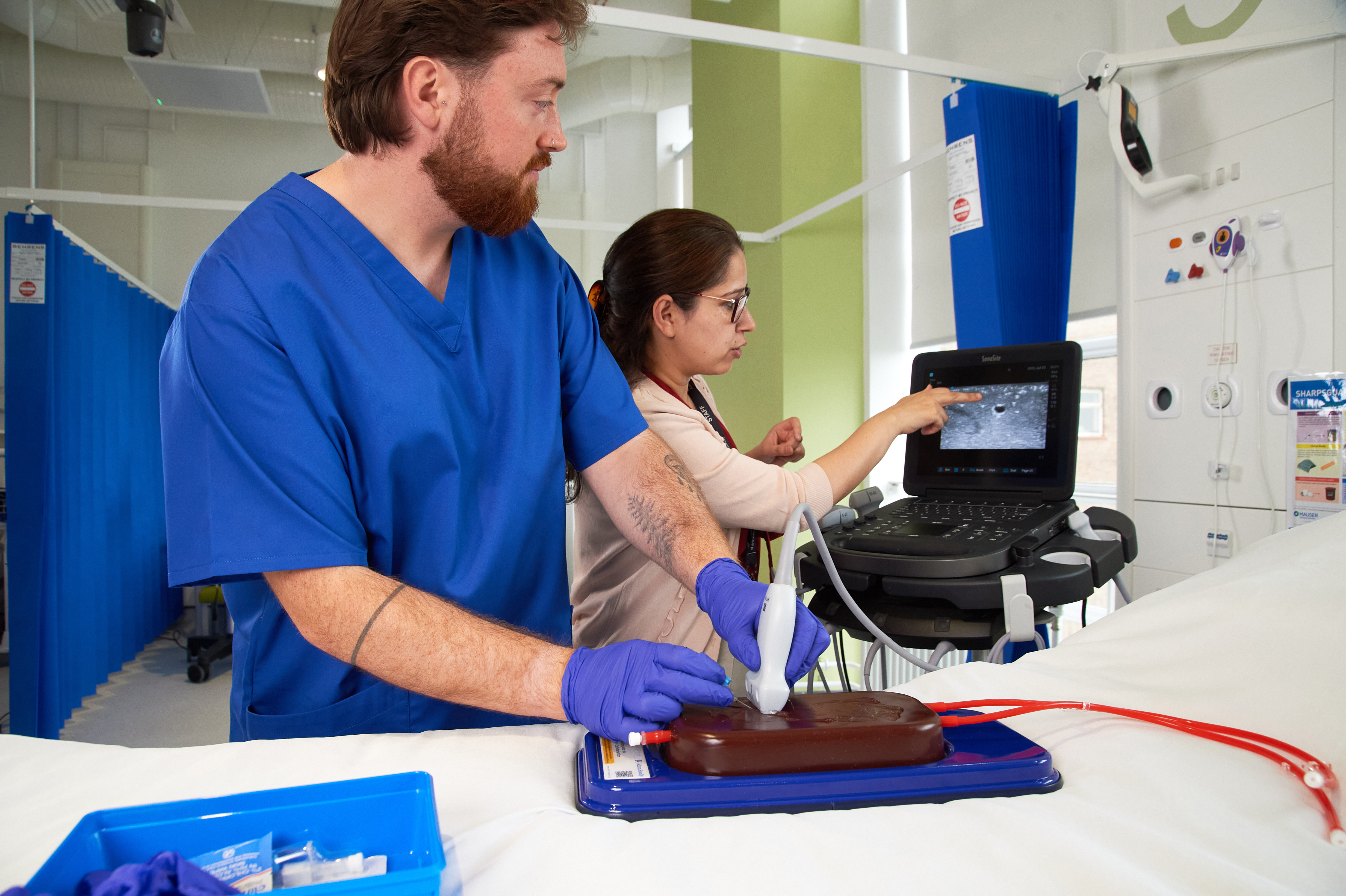 Ultrasound Simulator for Radial Artery Catheterisation, Dark