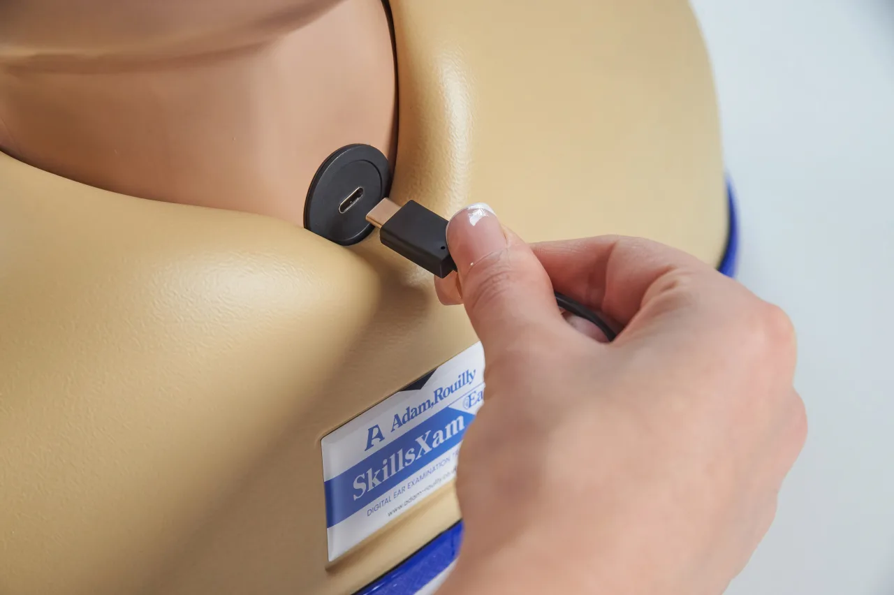 Enhanced Digital Ear Examination Trainer, Light