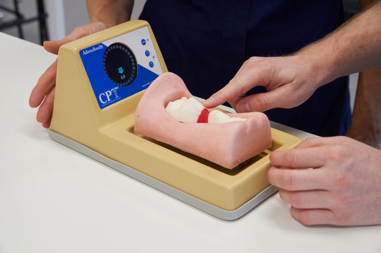 Digital Cricoid Pressure Trainer®, Light